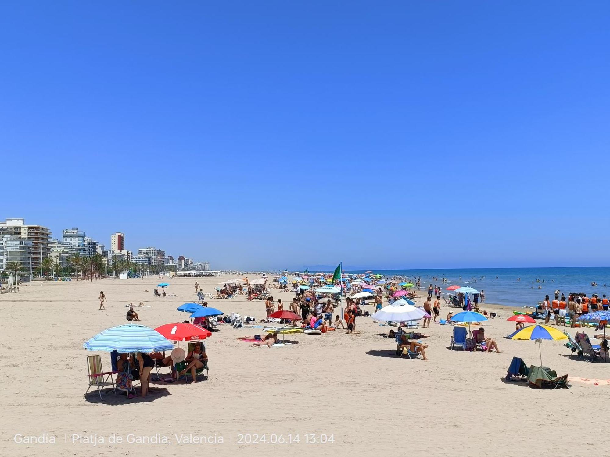 Playa de Gandia Mare De Deu, Vivienda Vacacional Para Familias Y Mayores De 25 Anos En El Grao De Gandia-Playa מראה חיצוני תמונה