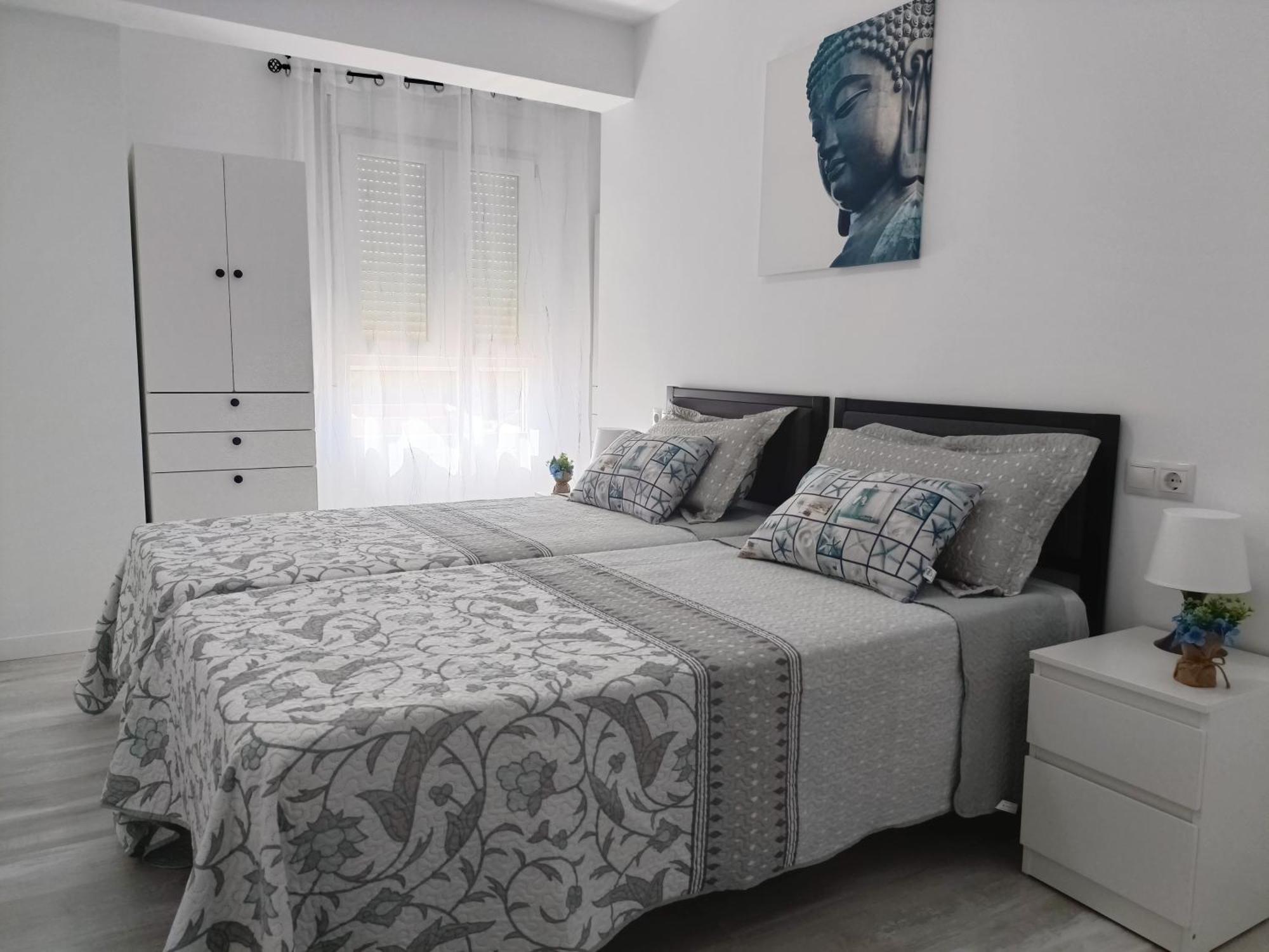 Playa de Gandia Mare De Deu, Vivienda Vacacional Para Familias Y Mayores De 25 Anos En El Grao De Gandia-Playa מראה חיצוני תמונה
