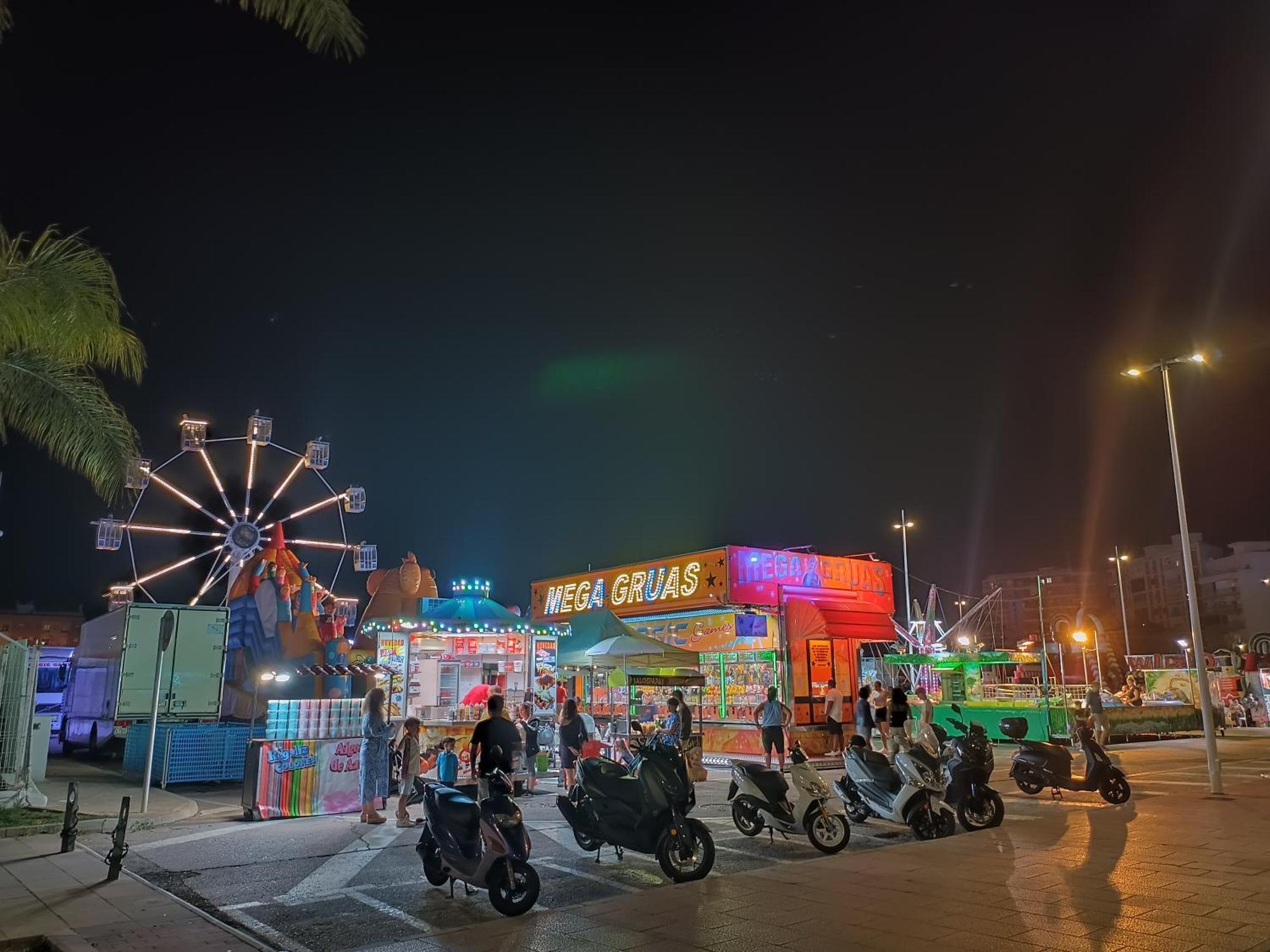 Playa de Gandia Mare De Deu, Vivienda Vacacional Para Familias Y Mayores De 25 Anos En El Grao De Gandia-Playa מראה חיצוני תמונה
